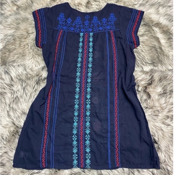 Johnny Was 3J Workshop Navy
Cotton Embroidered - Picture 2 of 5